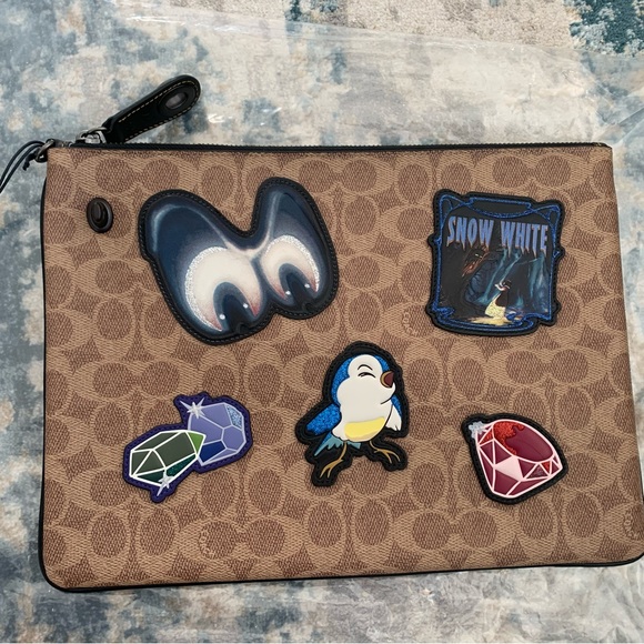 NWT Disney X Coach Turnlock Wristlet 30 In Signature Patchwork - Picture 2 of 6